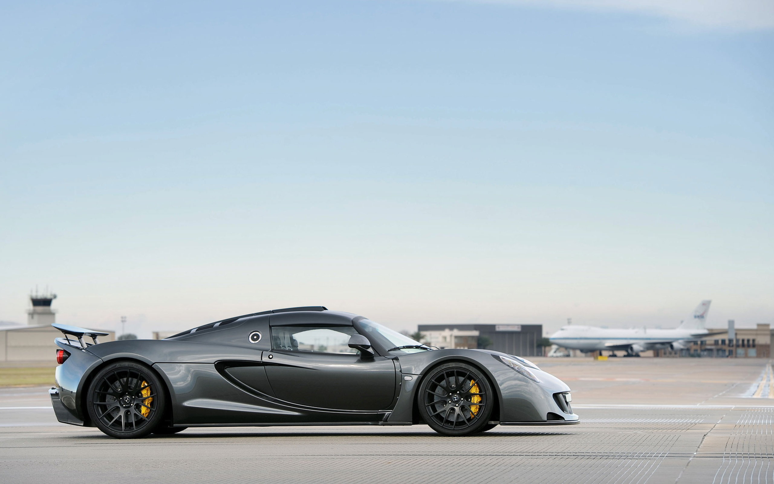 ϵܳ2011Venom GTֽ(ͼ9)