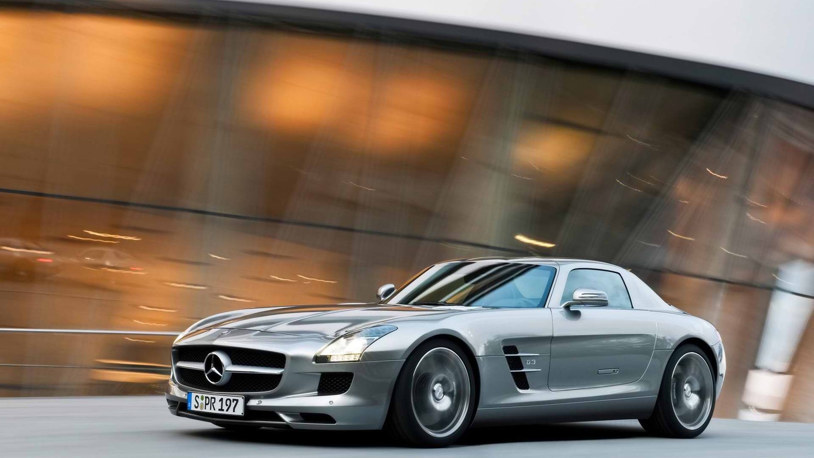 SLS AMGֽ