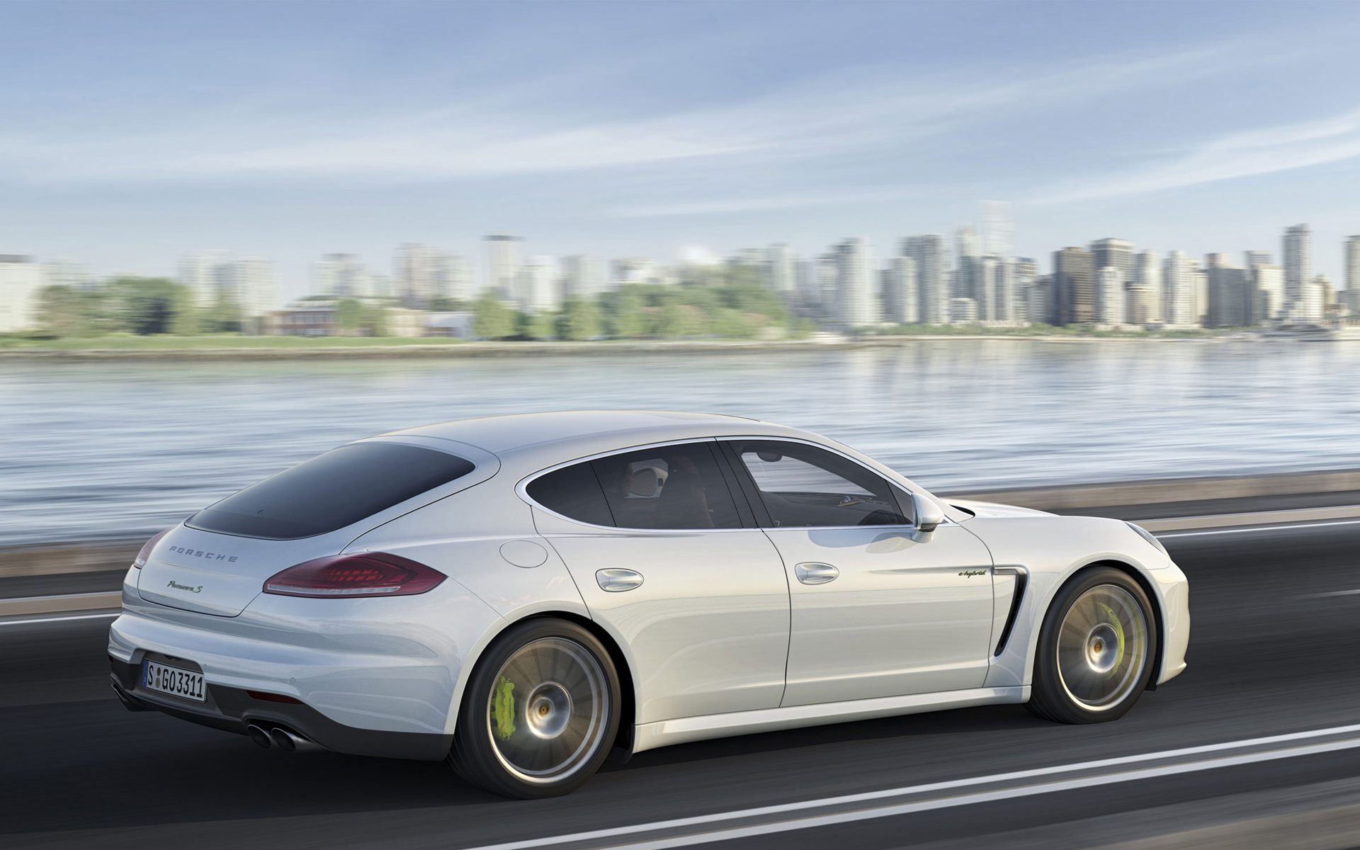 ɫʱPanamera S E-HybridܳԸֽ(ͼ2)