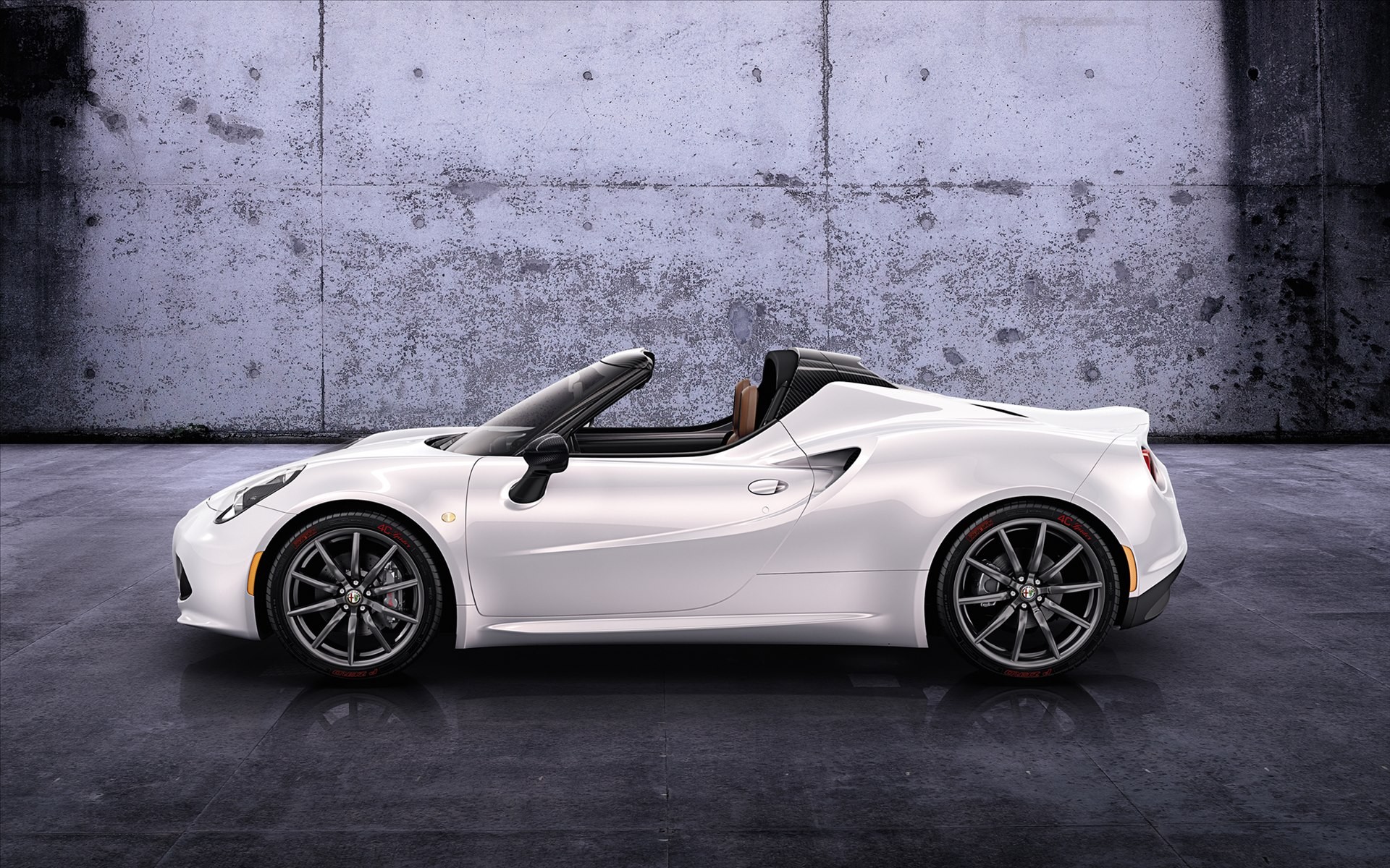 2015-ŷ4C Spider˫ֽܳ(ͼ1)