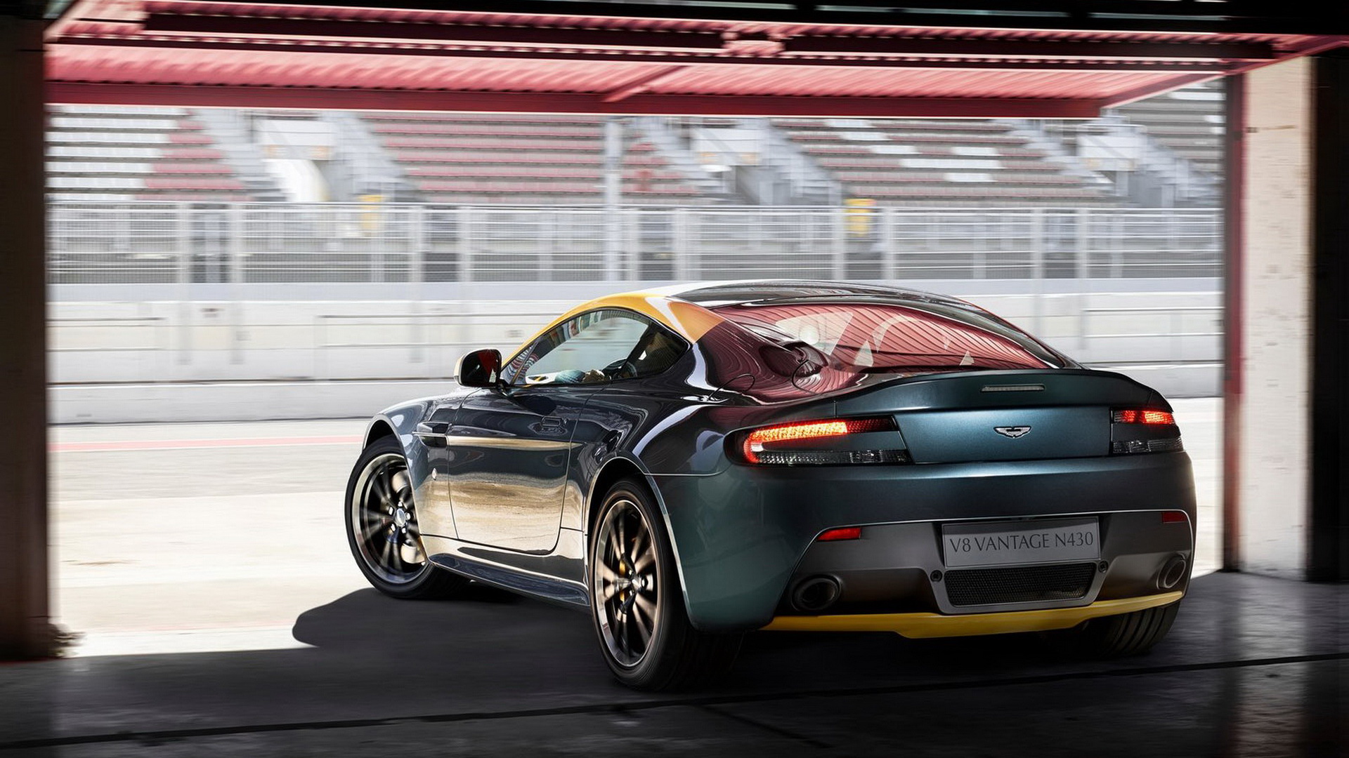 ˹١V8 Vantage N430ܳԱֽȫ(ͼ16)