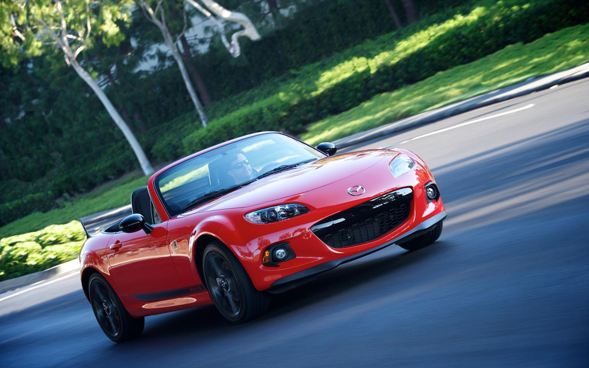 2013ԴMX-5ɫֽ(ͼ1)