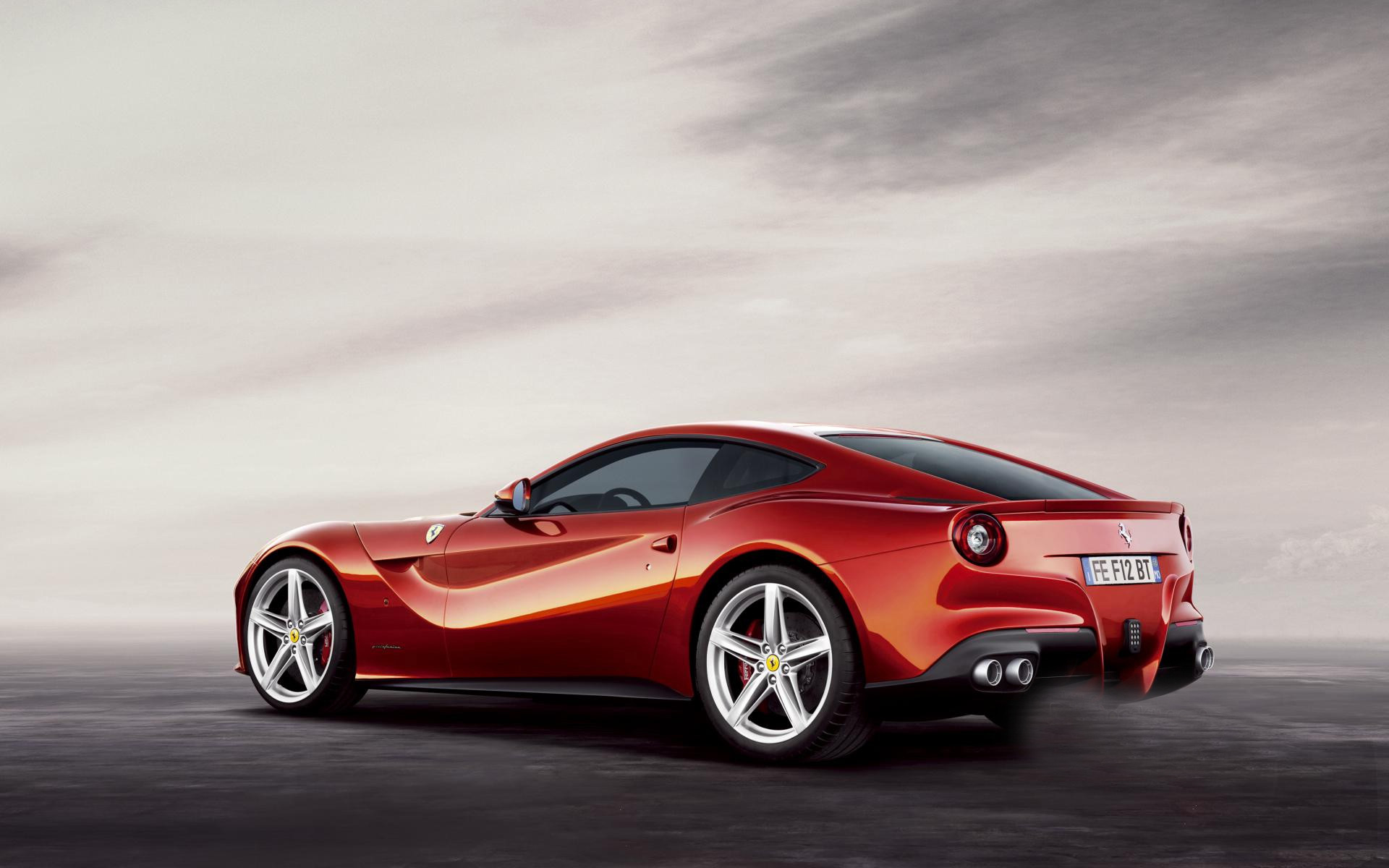 F12 BerlinettaܳͼƬ(ͼ9)