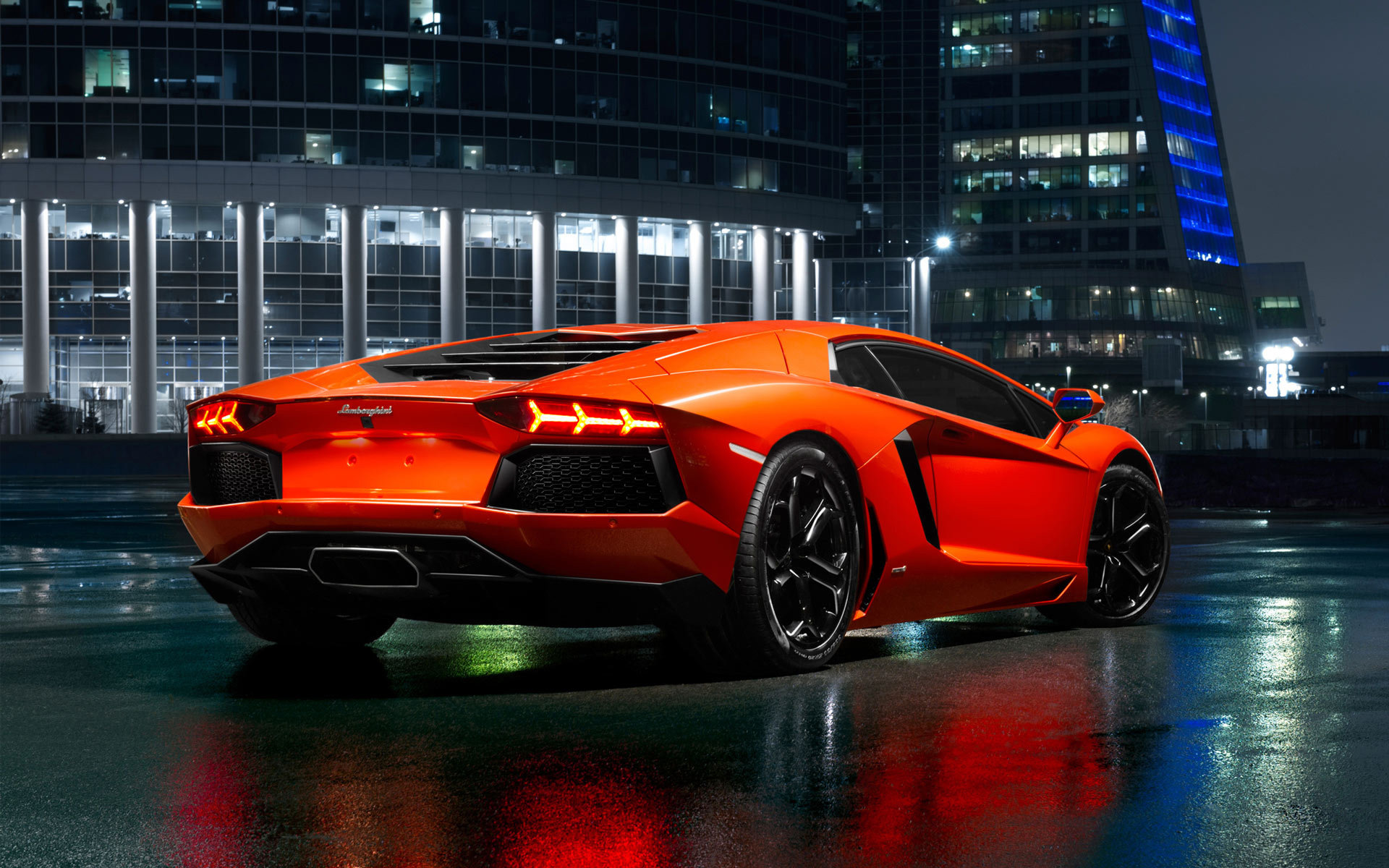 Aventador LP700-4ɫܳԱֽȫ(ͼ14)