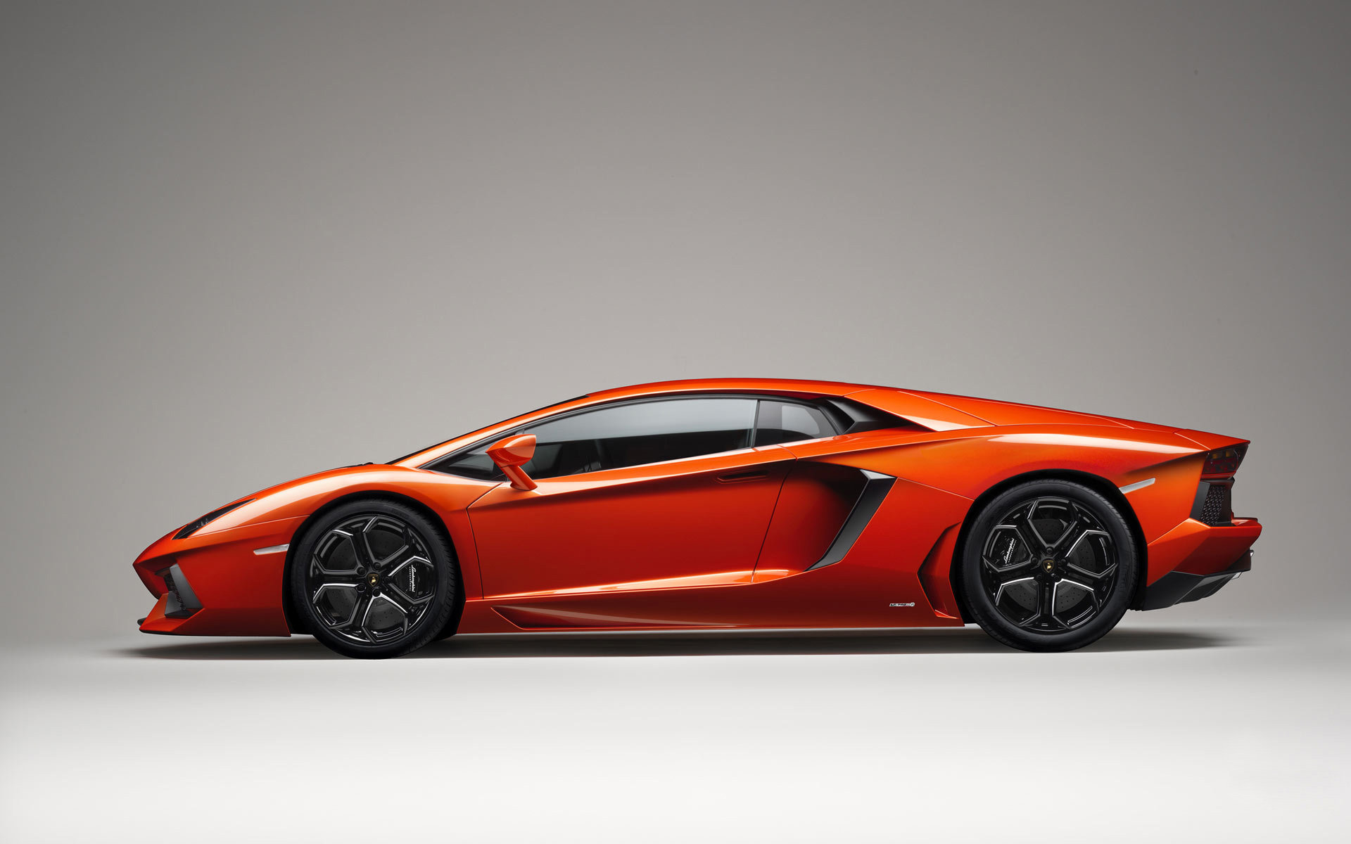 Aventador LP700-4ɫܳԱֽȫ(ͼ19)