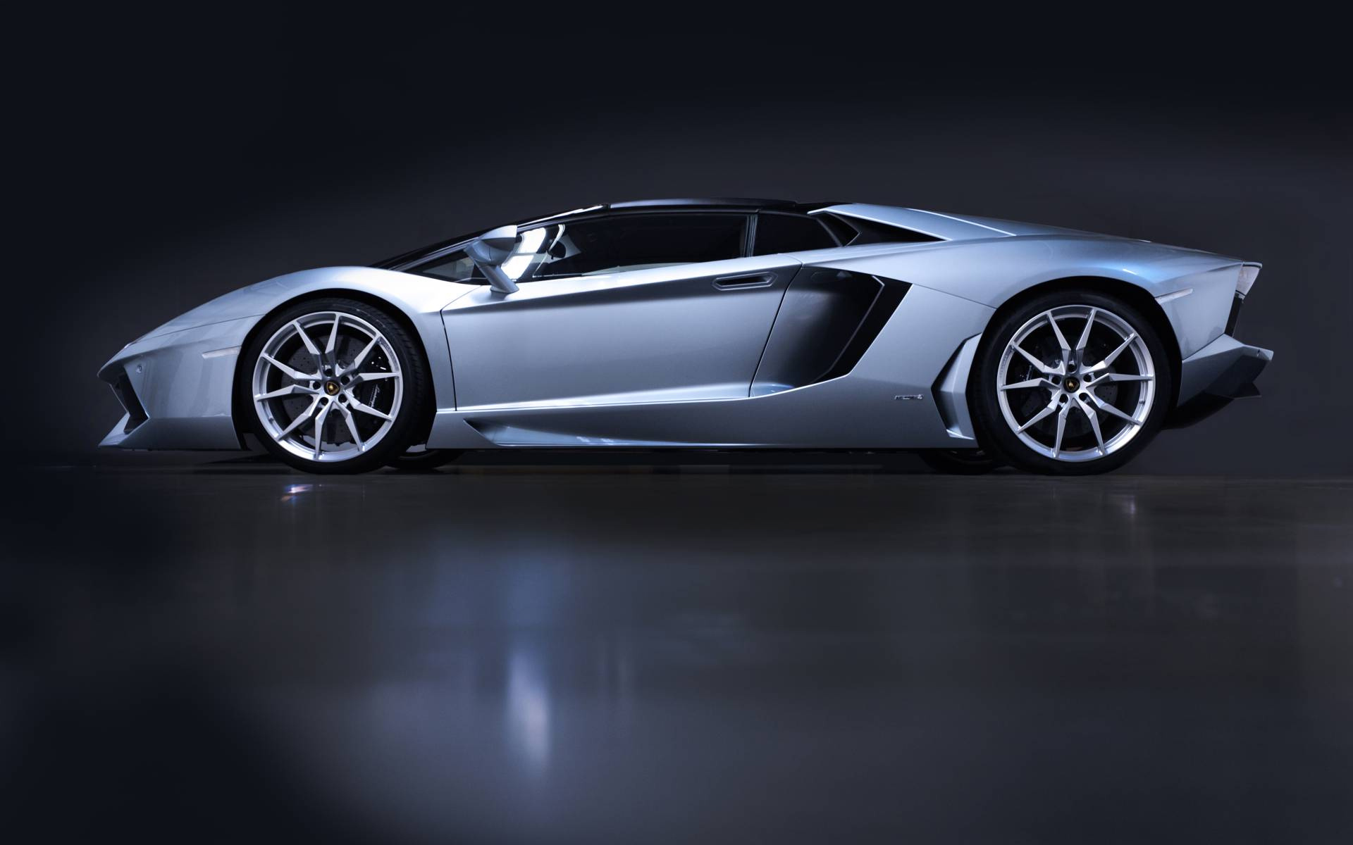 Aventador LP700-4ɫֽܳͼƬȫ(ͼ16)