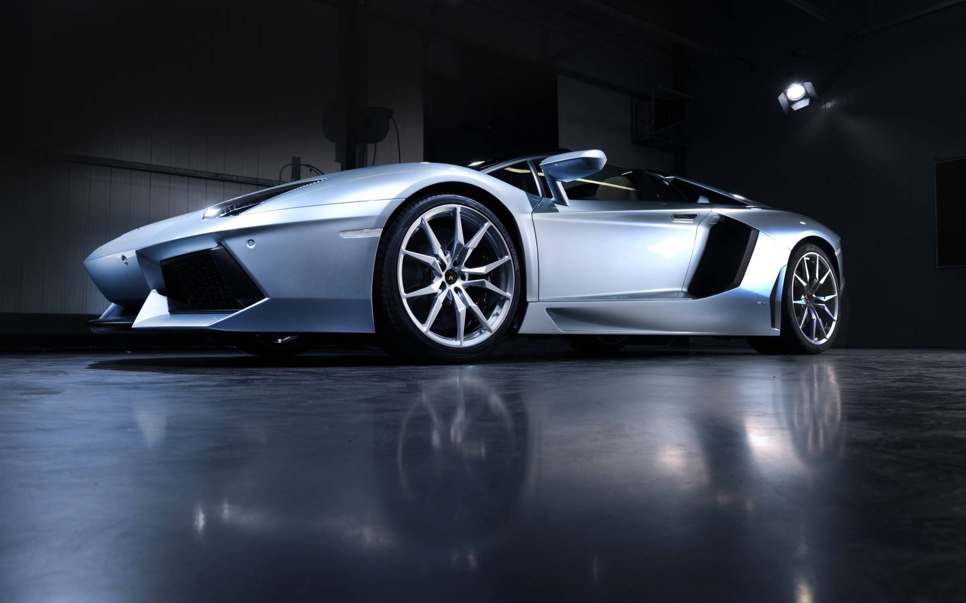 Aventador LP700-4ɫֽܳͼƬȫ(ͼ6)