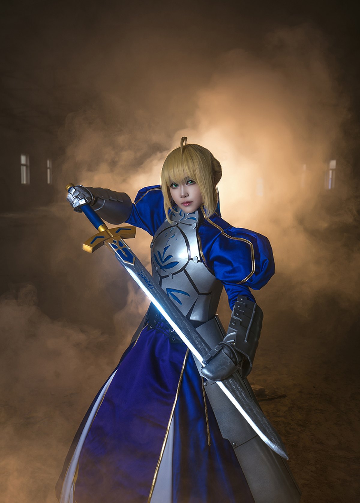 Fate/Stay NightսŮSaberɪͬcosͼƬ