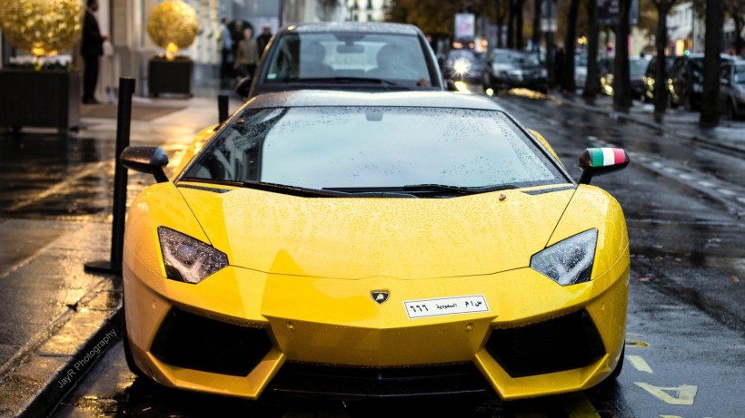 ɫAventador LP700-4ֽܳ(ͼ3)