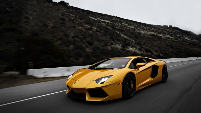 ɫAventador LP700-4ֽܳ(ͼ5)