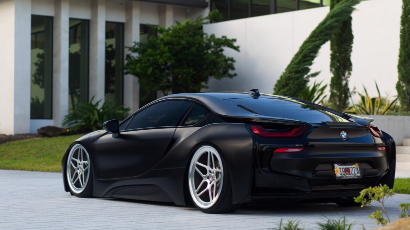 ɫBMW i8ֽ(ͼ3)