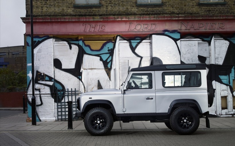 · Land Rover Defenderֽ(ͼ3)