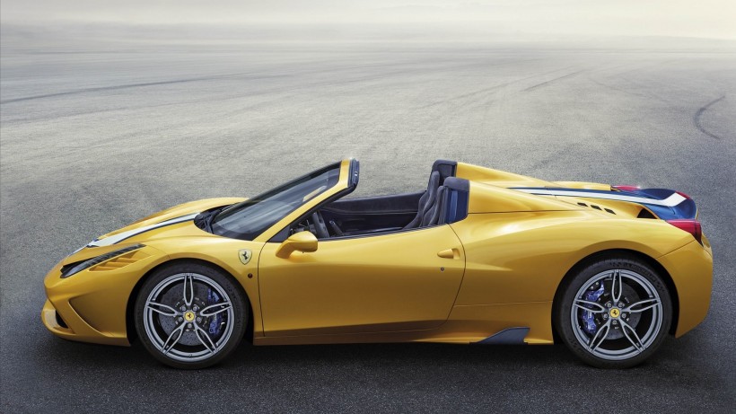 2015Ferrari  458ֽ(ͼ4)