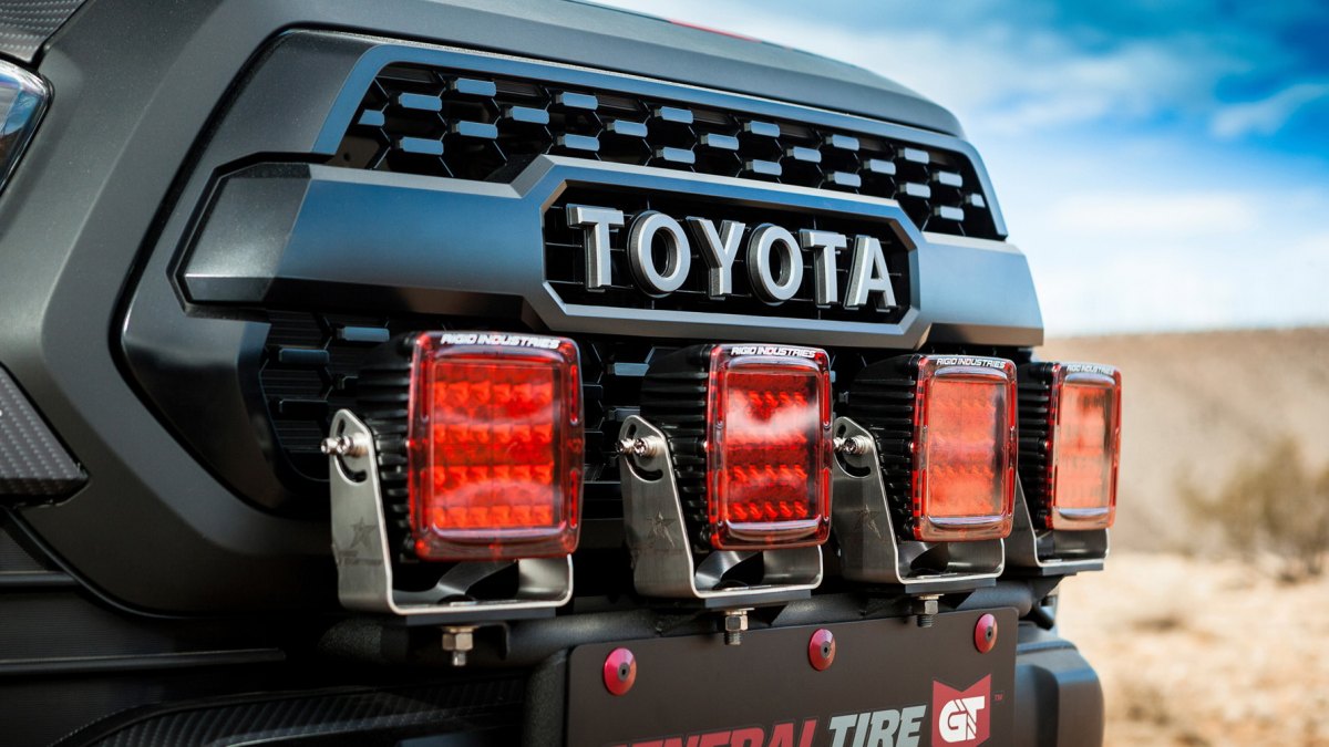 2016 Toyota Tacoma TRD Pro Race TruckƤװܳ(ͼ1)