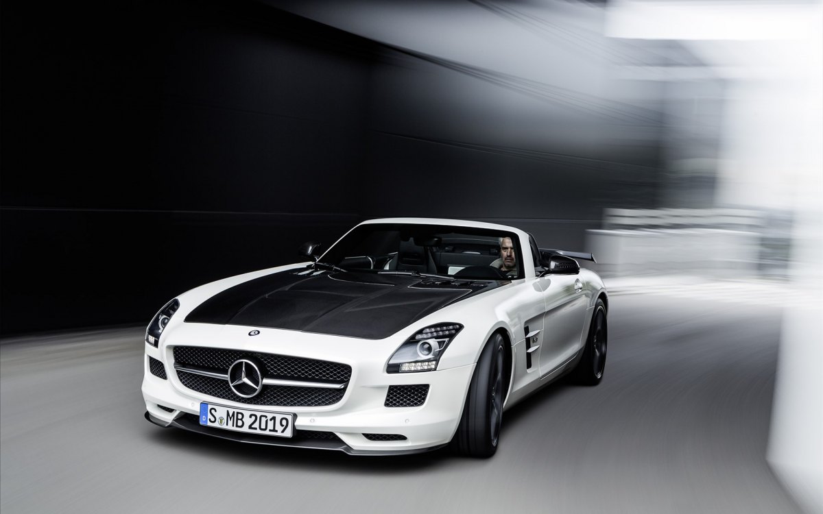 Mercedes-Benz  SLS AMG GTռֽ(ͼ27)