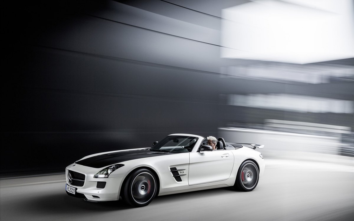 Mercedes-Benz  SLS AMG GTռֽ(ͼ28)