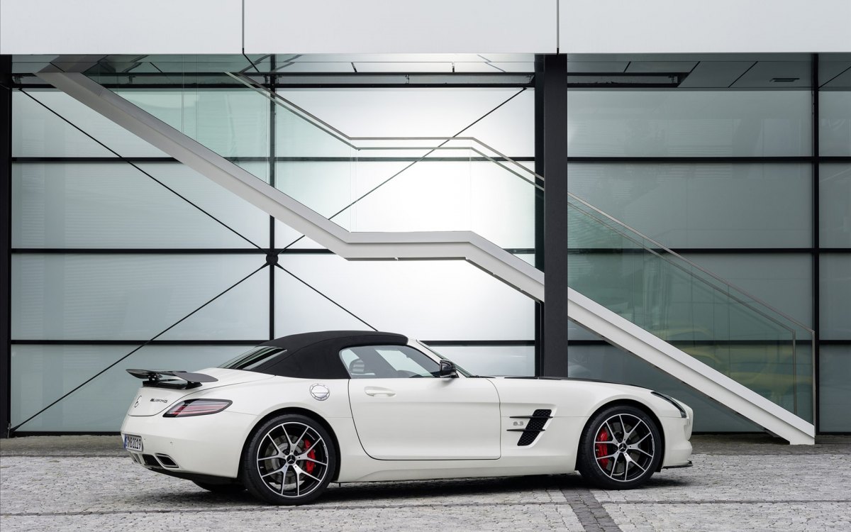 Mercedes-Benz  SLS AMG GTռֽ(ͼ37)