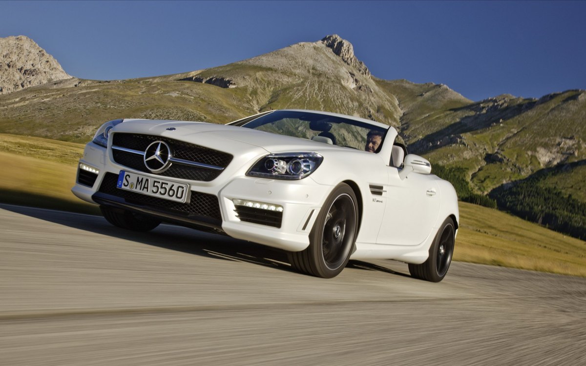 Roadster Mercedes-Benz SLK55 AMG(ͼ1)