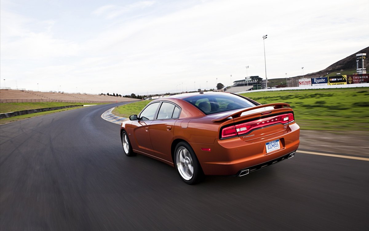 ʽ  Charger RT AWD ֽ(ͼ10)