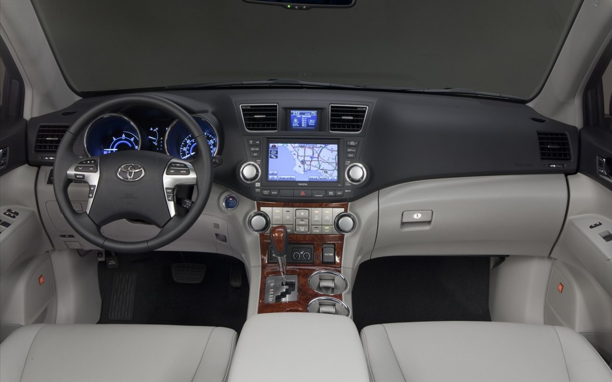 ﺺ϶棨Toyota Highlander Hybrid (ͼ15)