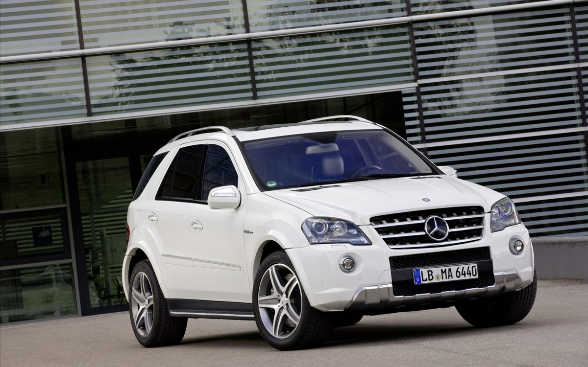 Mercedes Benzۣ ML 63 AMGֽ(ͼ1)