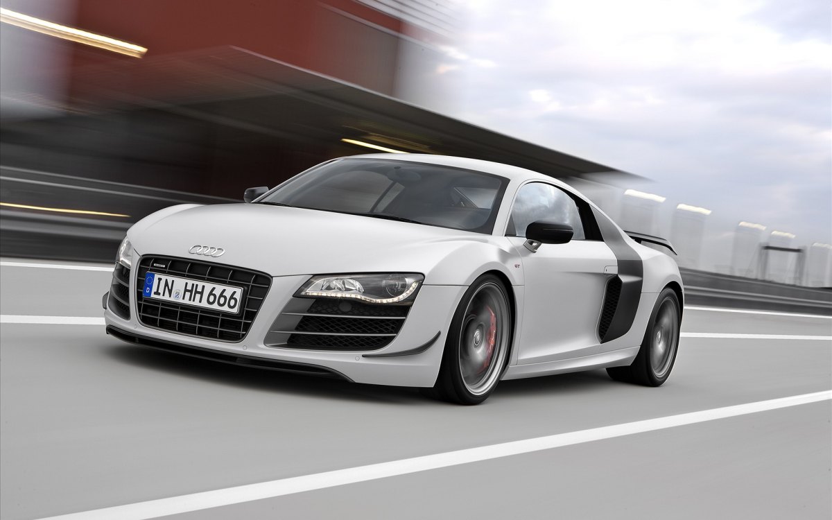 Audi R8 µR8GT ֽ