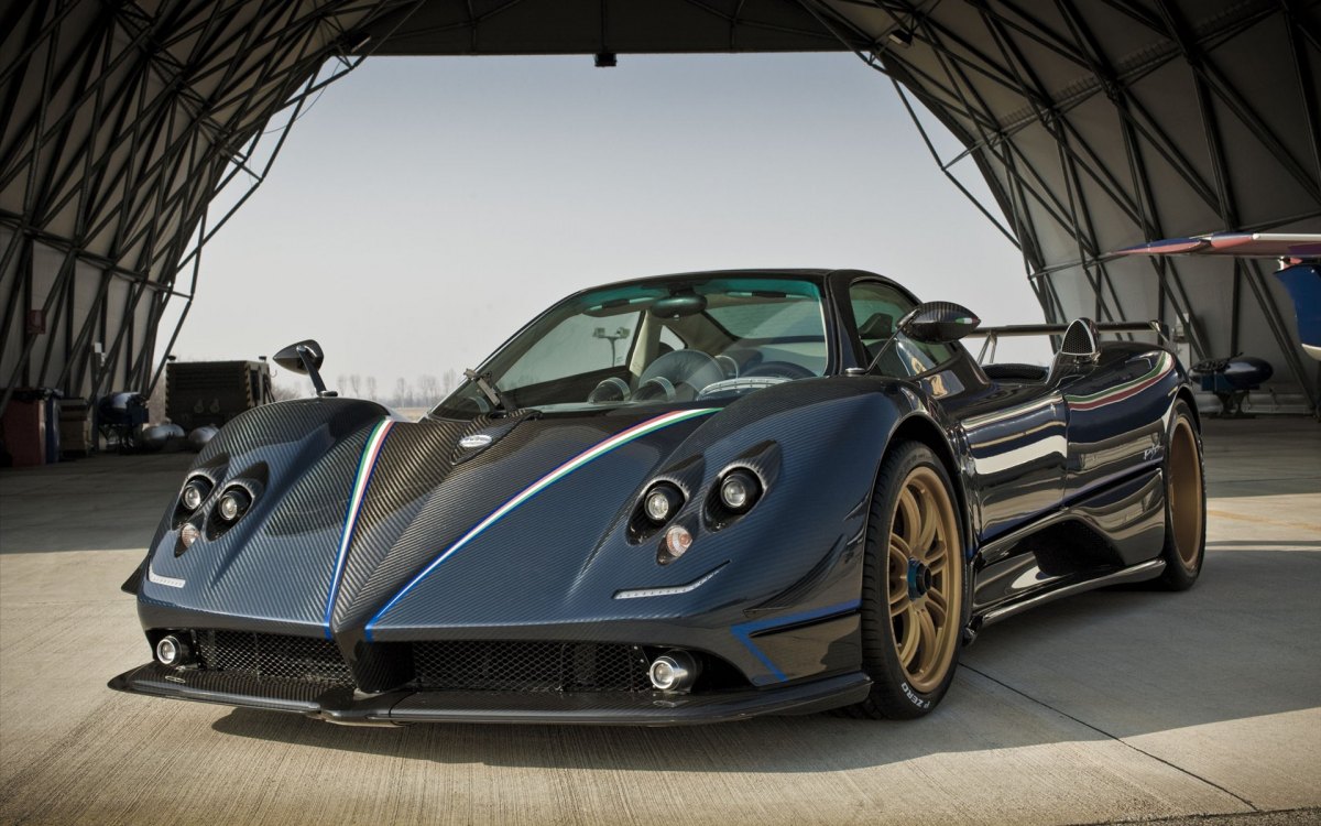 Pagani(֮) Zonda Tricoloreֽ(ͼ10)