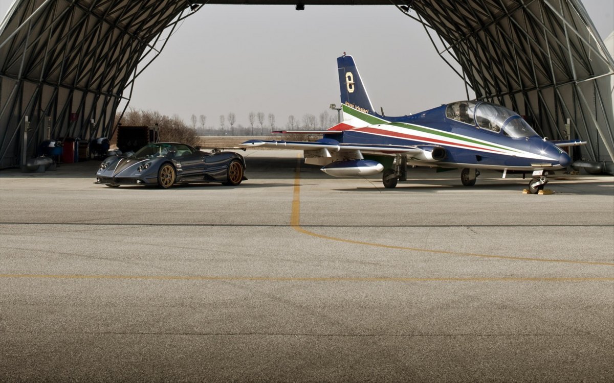 Pagani(֮) Zonda Tricoloreֽ(ͼ8)