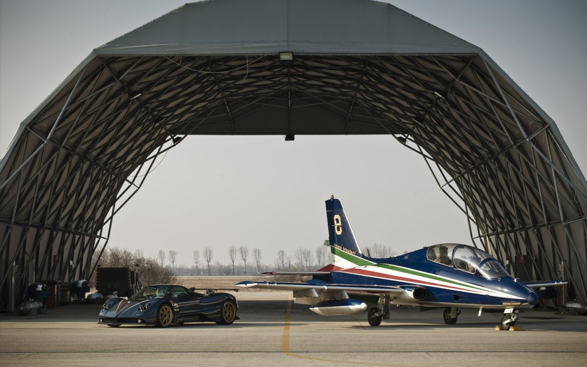 Pagani(֮) Zonda Tricoloreֽ(ͼ9)