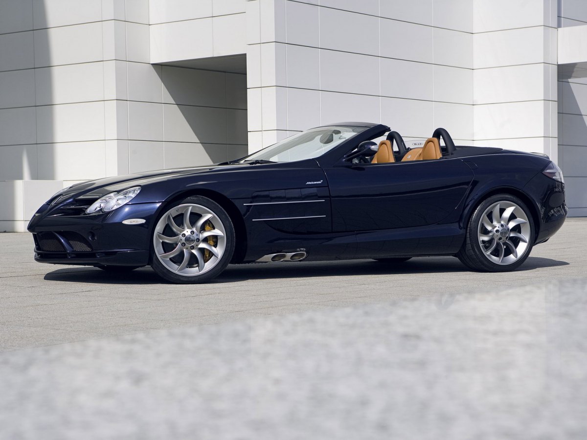  SLR McLaren RoadsterͼƬֽ(ͼ1)