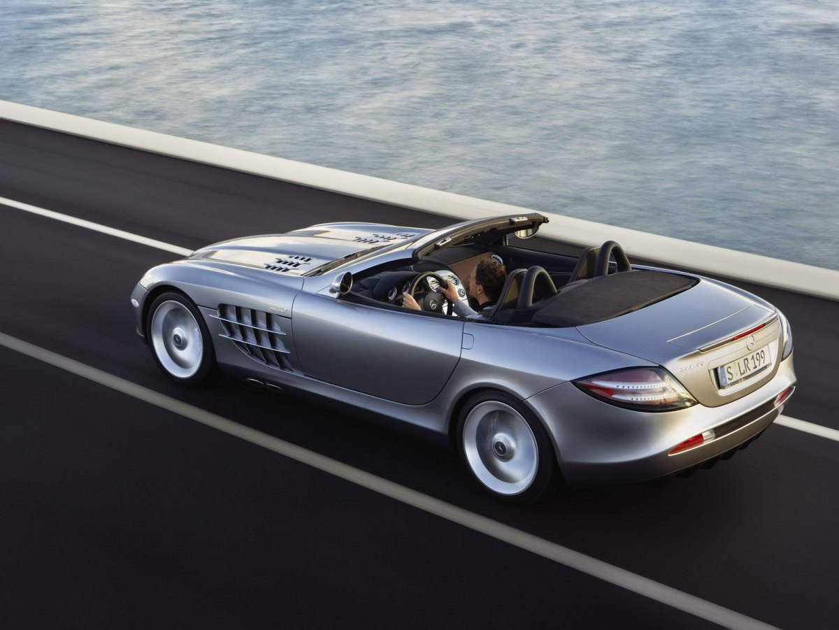  SLR McLaren RoadsterͼƬֽ(ͼ3)