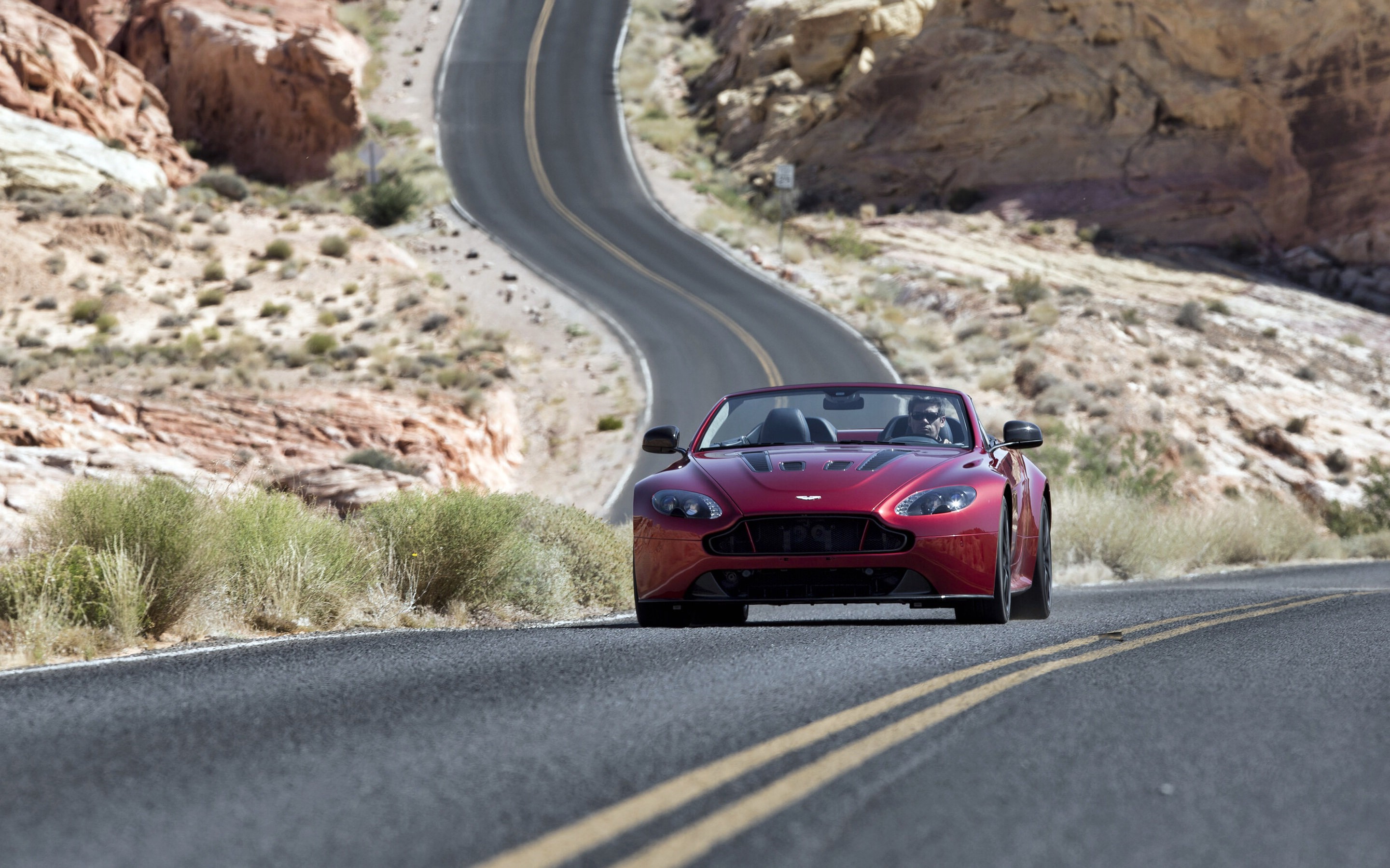 ˹١V12 VantageܳԱֽ(ͼ7)