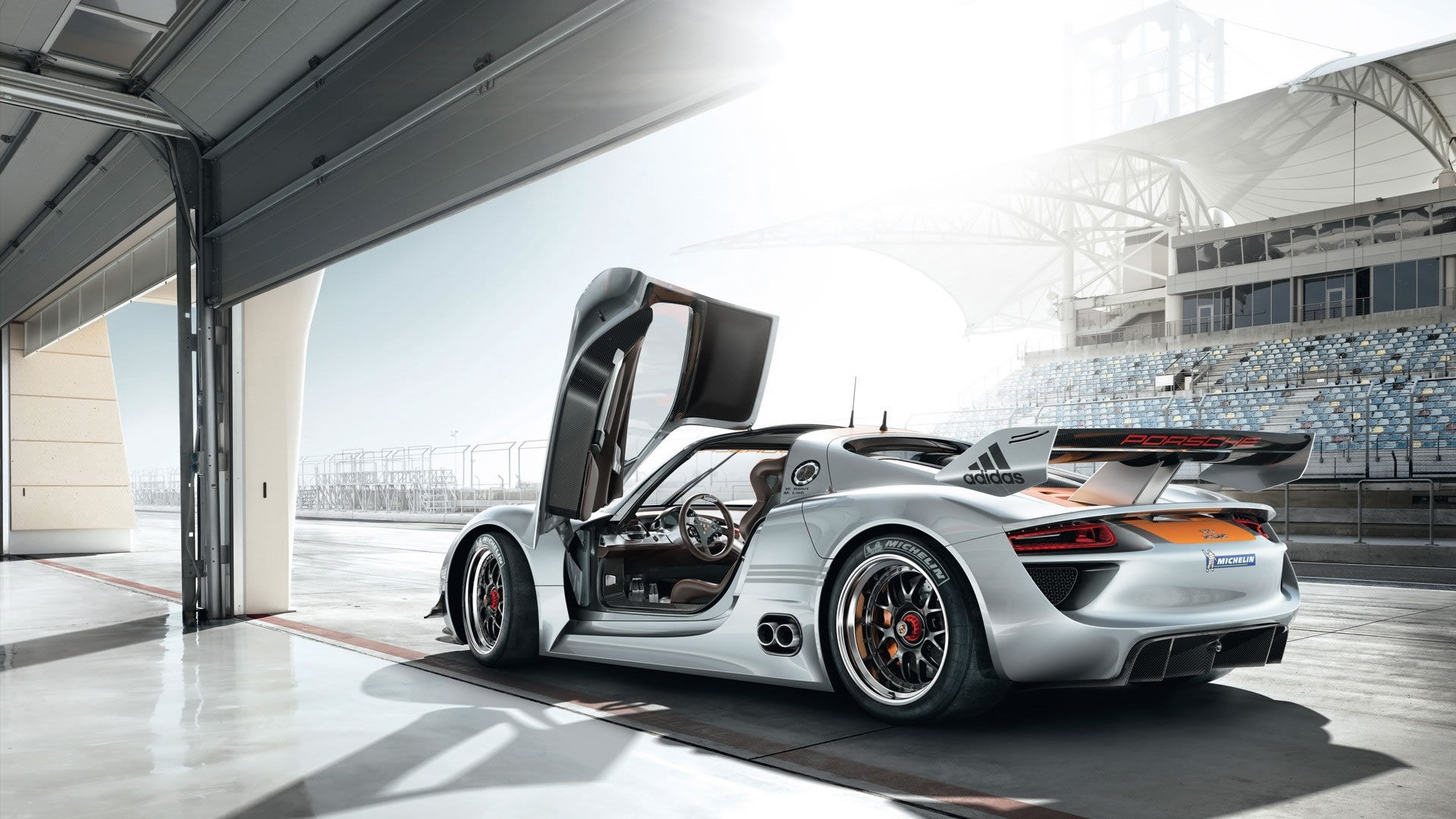 ʱ918SpyderܳԱֽ