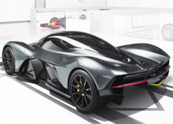 2018 Aston Martin Red Bull AM-RB 001˹